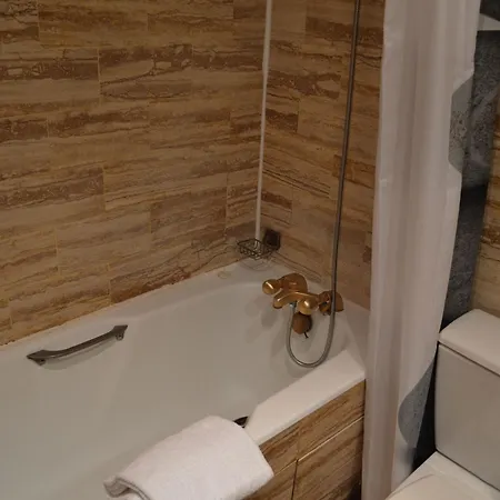 6 Vh Hotel Paris