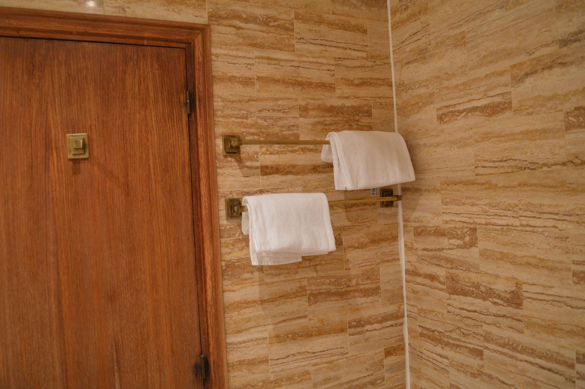 Royal Elysées 4* Parigi