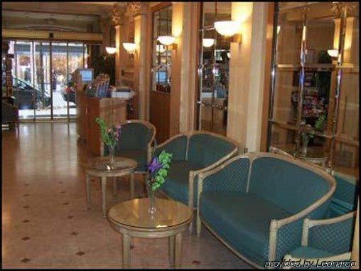Royal Elysées 4* Parigi