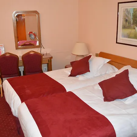 6 Vh Hotel 4*