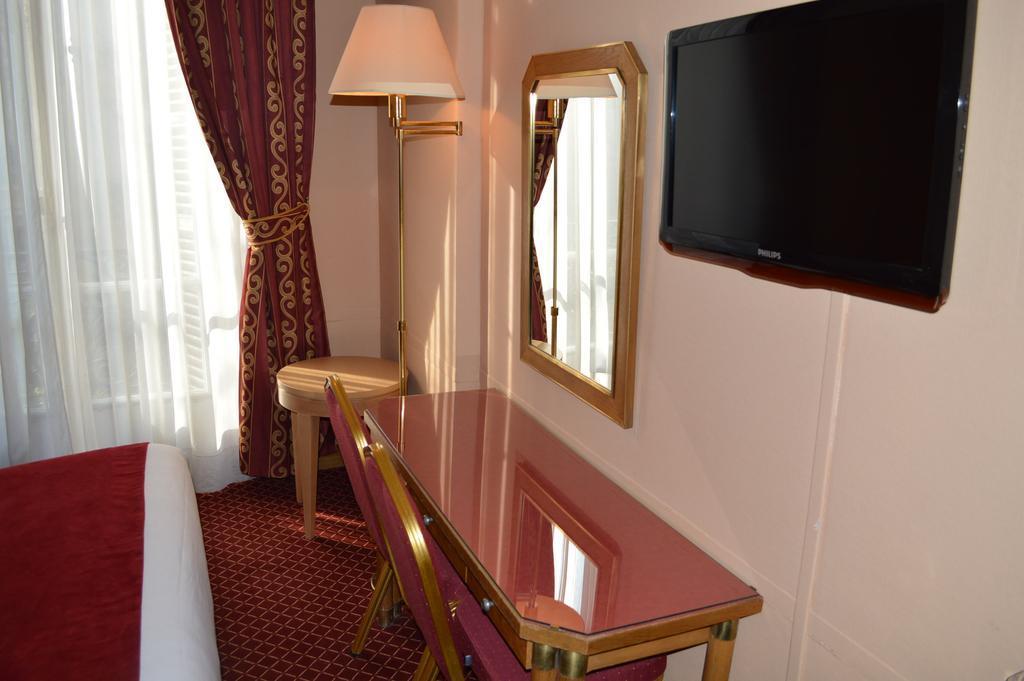 Royal Elysées 4* Parigi